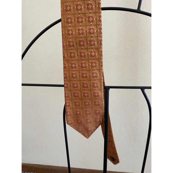 Ike Behar 100% Silk Mens Neck Tie Orange Gold Geometric Design - Picture 10 of 12